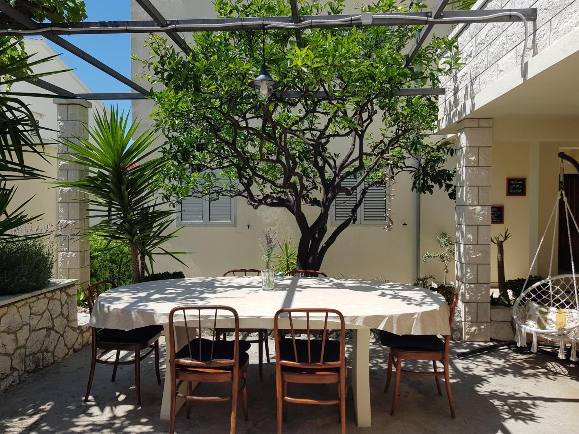 Bed & Breakfast Huljic ฮวาร์ ภายนอก รูปภาพ